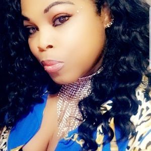 Meet your Posher, Donyelle